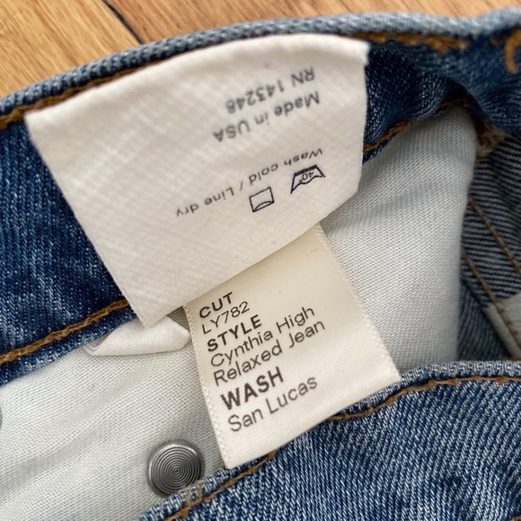 Reformation Cynthia Relaxed Jean size 25 - Picture 5 of 6